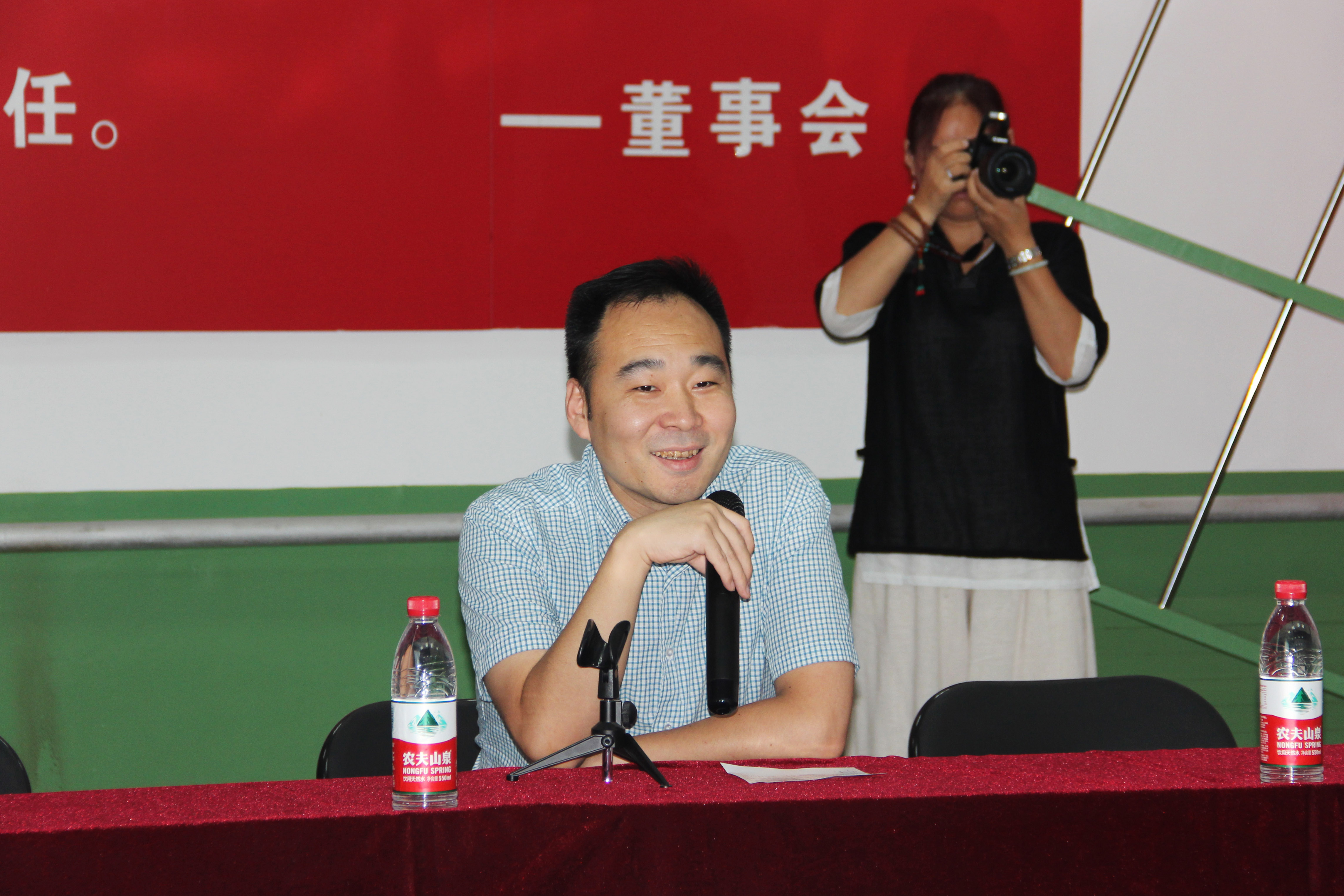 <b>【教子有方】父母學堂公益課走進濟寧心心酒業(yè) </b>